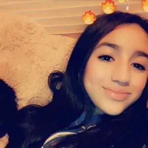 Meet your Posher, Stefany